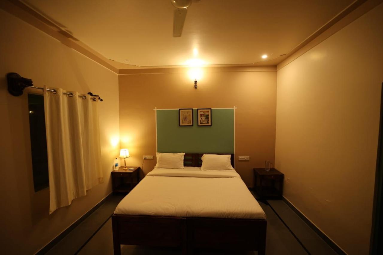 Vache Farm Stay Udaipur Exterior foto